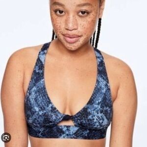 PINK Victoria’s Secret ultimate snake print sports bra